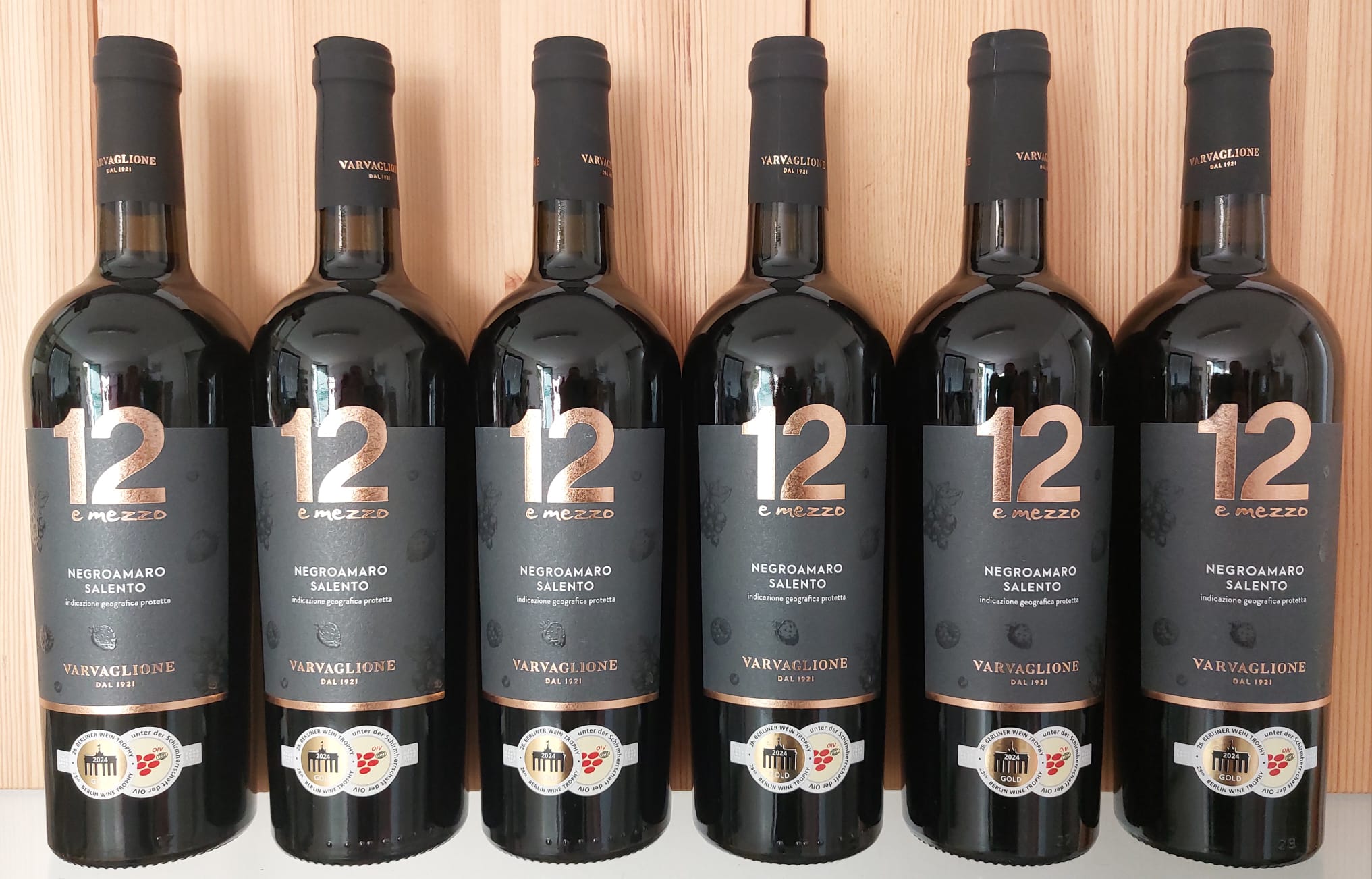 Varvaglione <br> Negroamaro del Salento IGP <br> 12 e mezzo <br> 6 Bottles